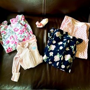 Newborn/0-3 pajama clothing lot